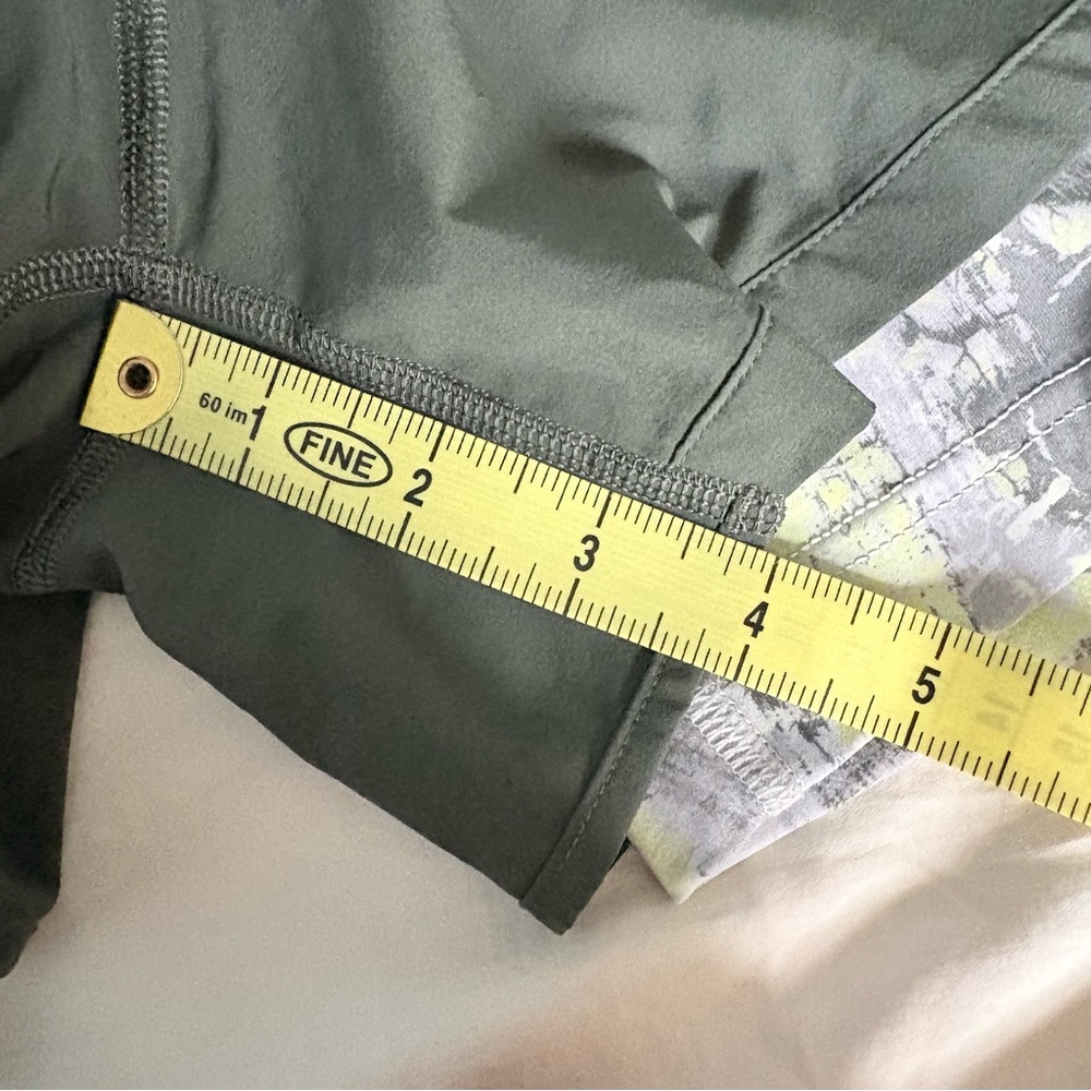 Lululemon Track That Shorts Gym Run 2 In 1 High Rise Bike Liner - Picture 13 of 14